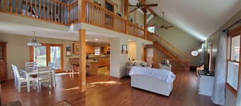 The Wye Oak - Hocking Hills scenic nature retreat!