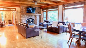 Smart TV, fireplace, video games, DVD player