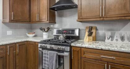 Clovis House | 2 Car Garage | Backyard | 4BR /2BTH