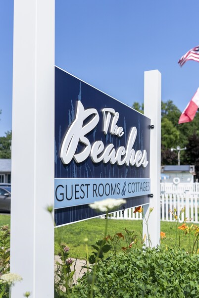 The Beaches Guest Rooms and Cottages