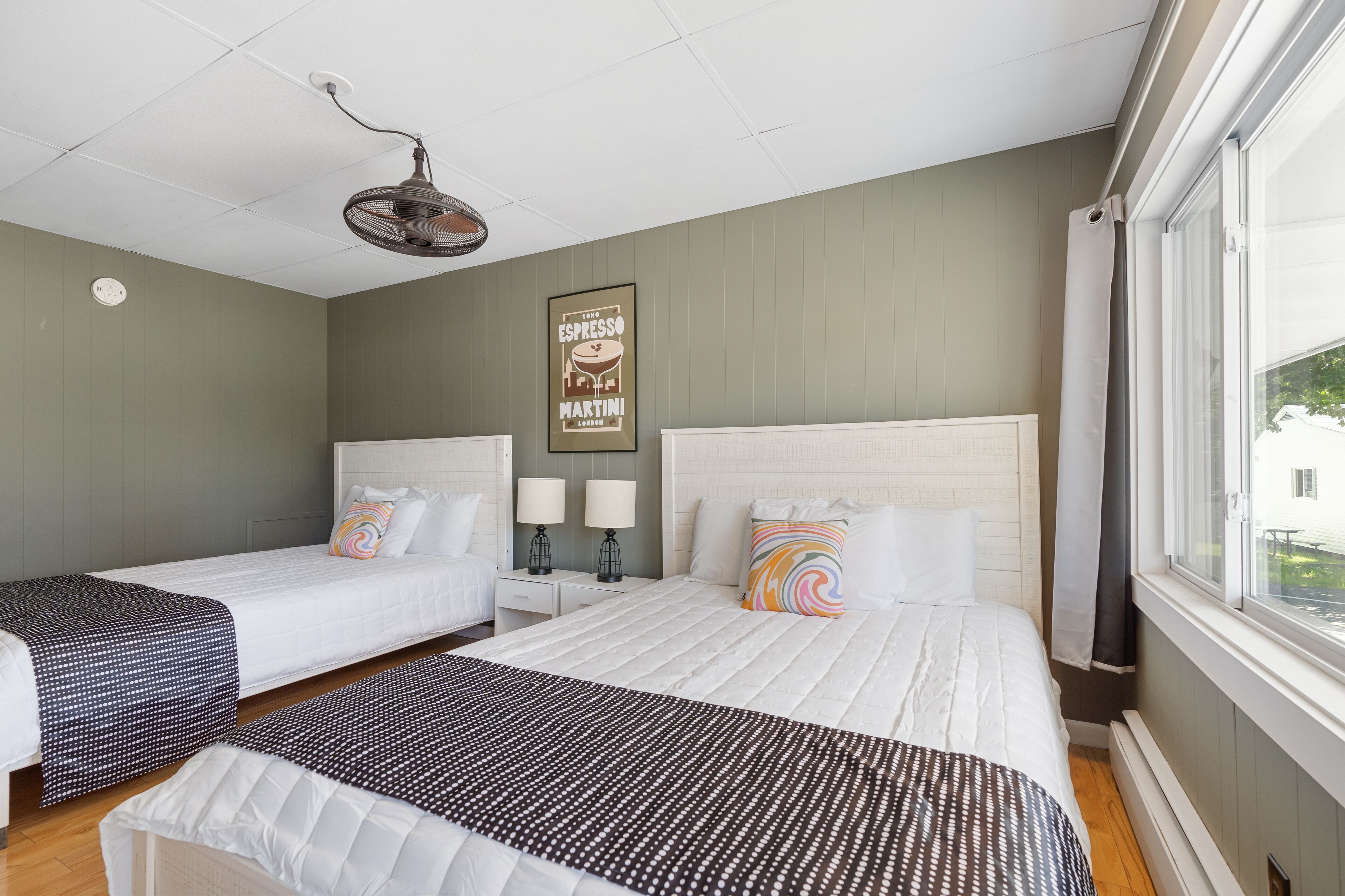 免费 WiFi、床单