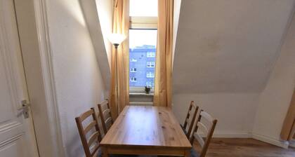 Luxuriöse großzügige Wohnung mit zwei Schlafzimmer