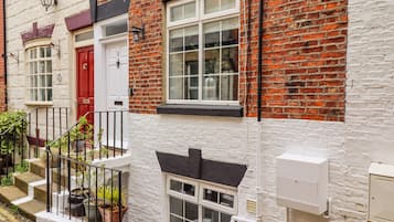 Cottage | Balcony