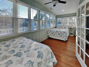 5 Schlafzimmer, Bügeleisen/Bügelbrett, Internetzugang, Bettwäsche