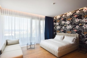 Junior Suite | Lençóis italianos Frette, roupas de cama premium, frigobar