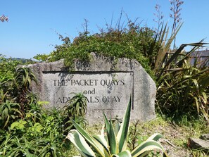 Cottage | Interior - Port View (Falmouth)
