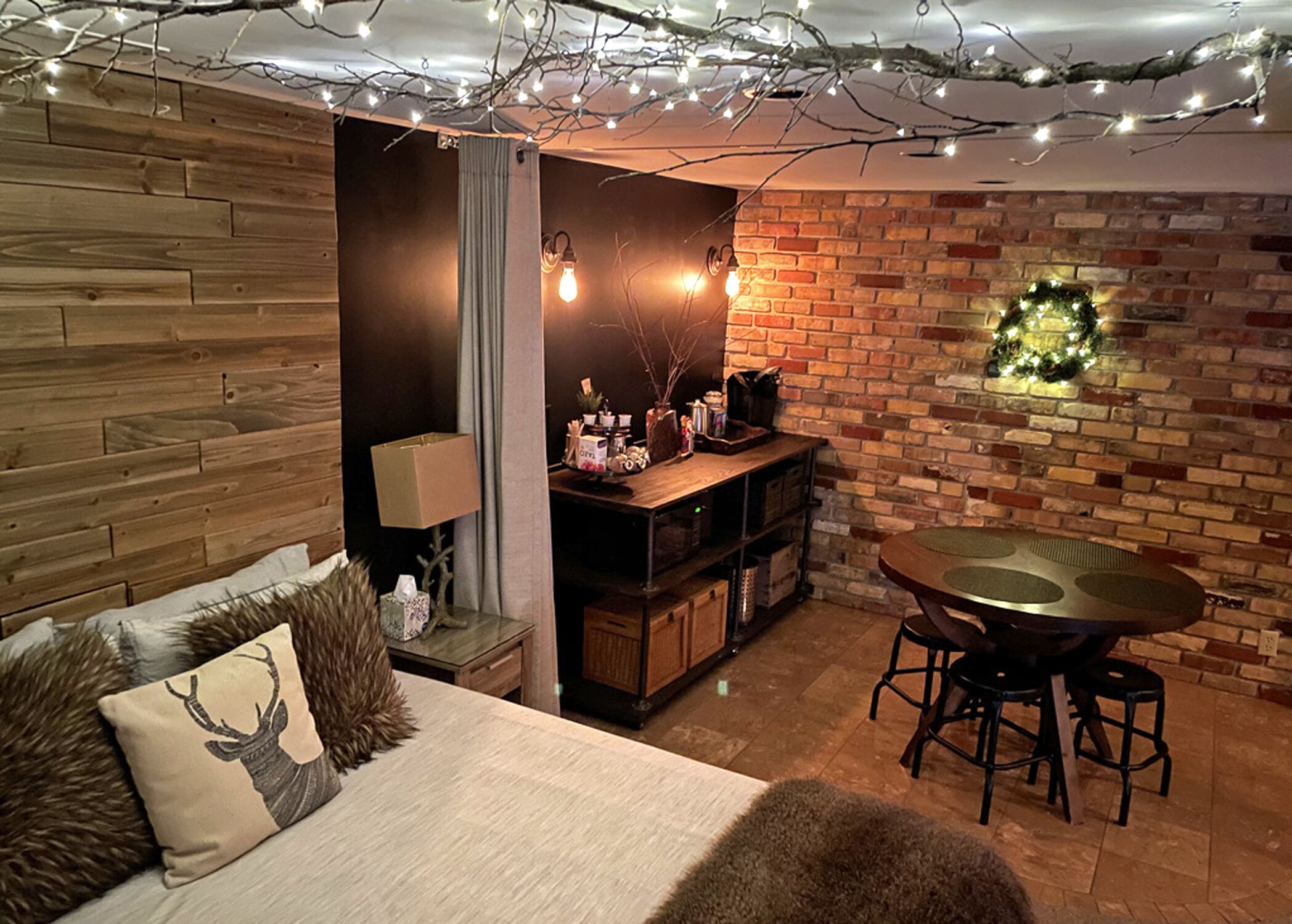 2 bedrooms, desk, iron/ironing board, free WiFi