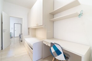 Apartamento | 2 quartos, Wi-Fi de cortesia, roupa de cama