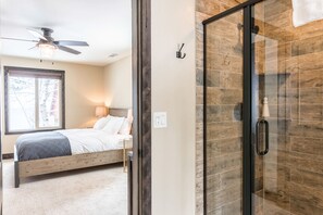 5 camere, ferro/asse da stiro, accesso a Internet, lenzuola