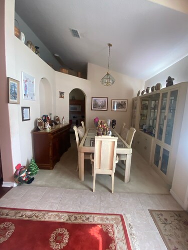 Three bedrooms, full kitchen, clean, quiet and relaxing.