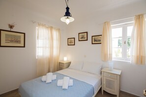 2 bedrooms, in-room safe, iron/ironing board, travel crib - Beach House private resort (Mykonons)