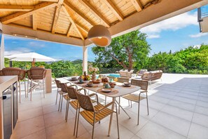 Outdoor dining - Villa Mavis 10 minutes to Dubrovnik (Dubrovnik)