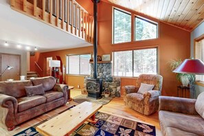 TV, fireplace, DVD player