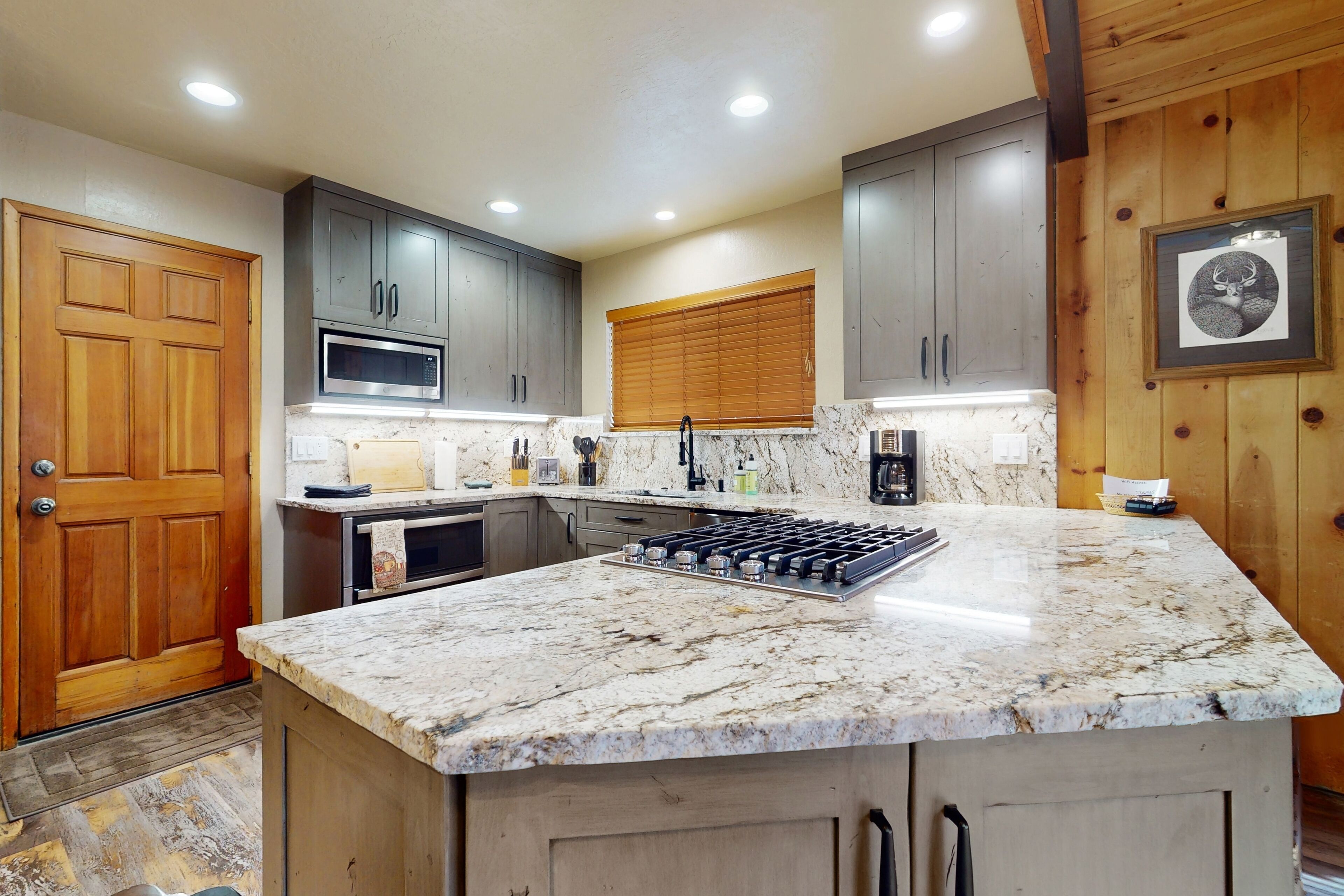 Refrigerador, microondas, horno y lavavajillas 