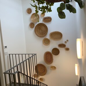 Habitación triple superior | Caja de seguridad en la habitación, cortinas blackout y insonorización