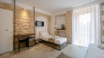 Luxury Triple Room