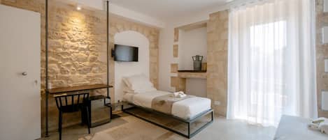 Tripla Luxury | Una cassaforte in camera, tende oscuranti, insonorizzazione