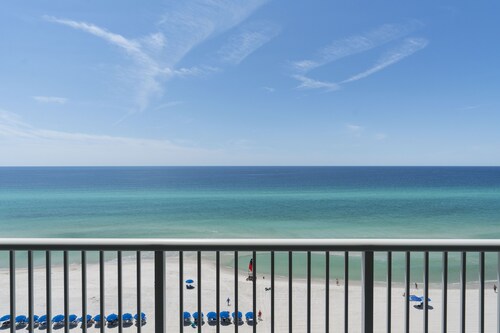 Beachfront! Amazing Balcony Views! 1 mi from Pier Park. Beach Service Included! 