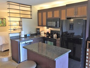 Fridge, microwave, oven, stovetop - Westin St. John - Virgin Grand Villas (St John)