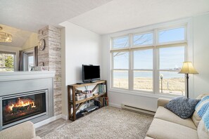 TV, fireplace, DVD player