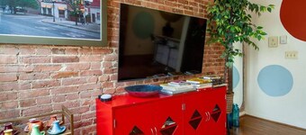 Colorful & Quirky 2-BR Loft w/Private Deck | MICA, JH & UMMC