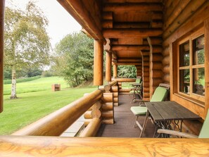 Cottage | Interior - Brynallt Country Park (Ellesmere)