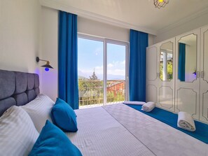 Family Apartment, 2 Bedrooms, Balcony, Sea View