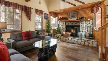 Smart TV, fireplace, video games