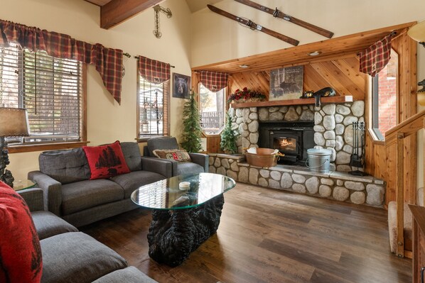 Téléviseur connecté, foyer, jeux vidéo