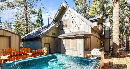 Sunset Chalet - Hot Tob, Game Room, Pool Table, Arcade Games