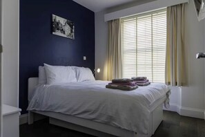 5 chambres, fer et planche à repasser, Wi-Fi gratuit, draps fournis