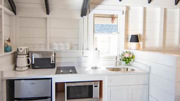 Quarto casal ou duplo | Cozinha privada | Micro-ondas, cooktop, cafeteira/chaleira