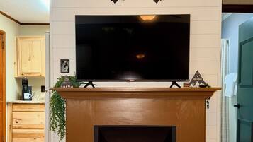 Signature Cottage | Living area | 40-inch LED TV with digital channels, TV, fireplace