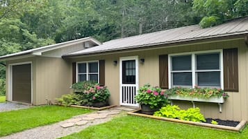 Deluxe-Ferienhaus | Hochwertige Bettwaren, individuell dekoriert, individuell eingerichtet