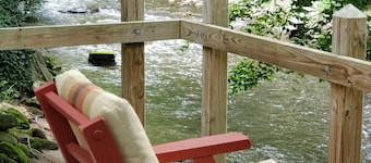 Cozy Creek Cottages