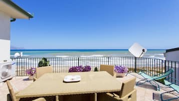 Villa | 3 bedrooms, iron/ironing board, WiFi