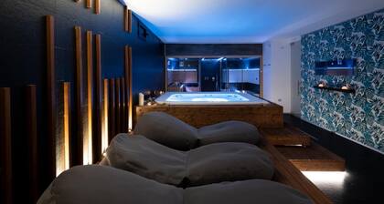 Alkamuri Posh Hotel Spa - 101 Suite Deluxe