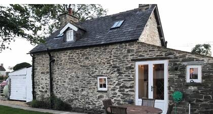 Beautiful detached Welsh country cottage