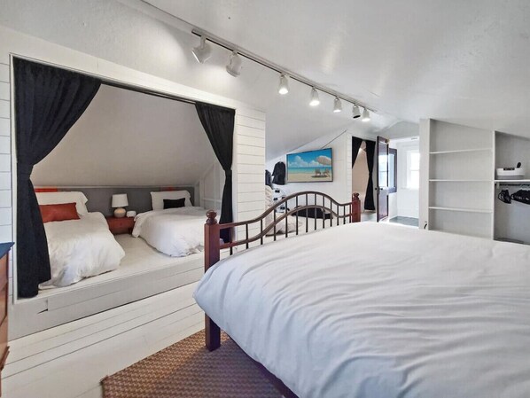 4 bedrooms, free WiFi, bed sheets