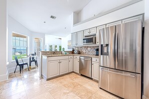 House, Multiple Beds (Bayshore Breeze S 31 Bayshore Dr) | Private kitchen