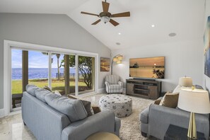 House, Multiple Beds (Bayshore Breeze S 31 Bayshore Dr) | Living area