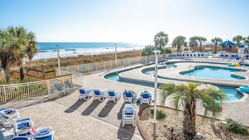 Inomhuspool och uppvärmd pool