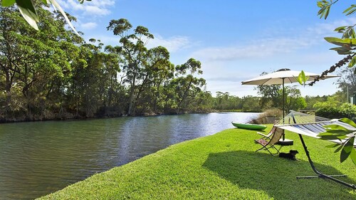 Lake Frontage at Lake Tabourie