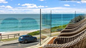 Property grounds - Aqua Shores Apartment (Mollymook Beach)