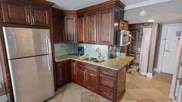 Fridge, microwave, coffee/tea maker