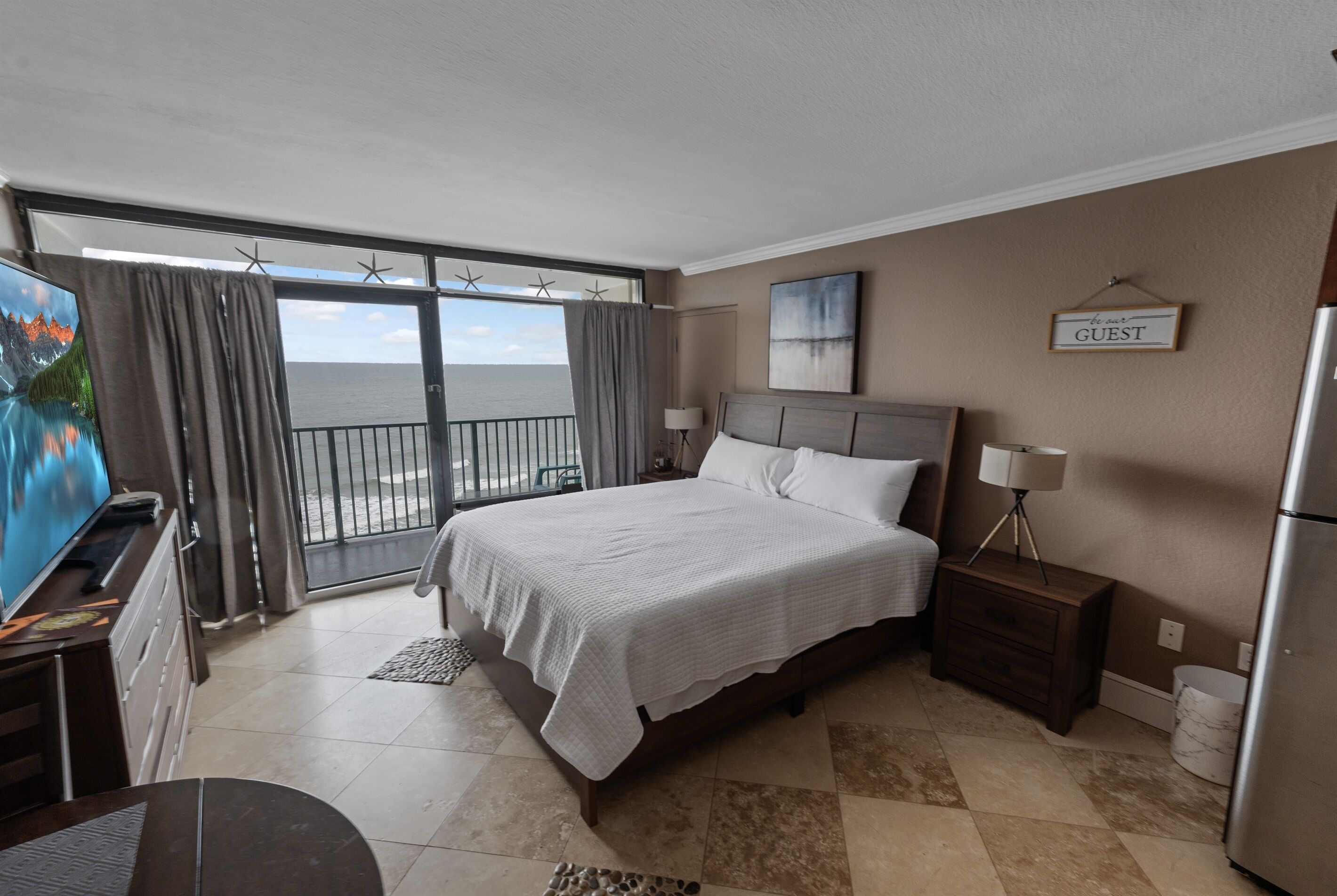 Large Living Area with Views of the Ocean, Beautifully Decorated