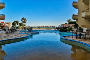 Outdoor pool - Magic Beach Hotel Hurghada (Hurghada)