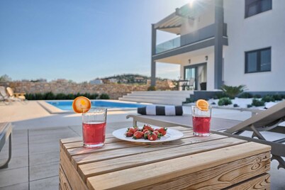 Villa Clear Skies - pool, jacuzzi, location, sea views, comfort and design by MyWaycation