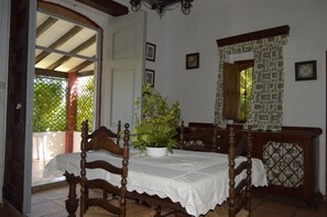 3 chambres, fer et planche Ă repasser, accĂšs au Wi-Fi (inclus)