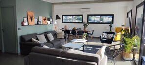 TV - Magnificent villa in Nice (Nice)